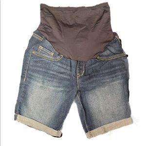 Maternity shorts- size 10
